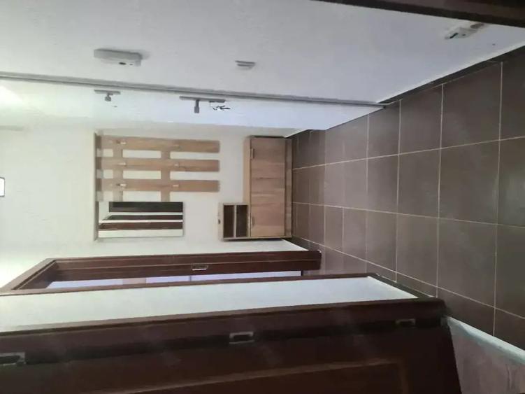 Inchiriez garsoniera - 2