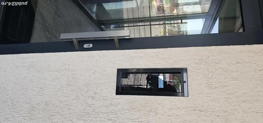 Inchiriez apartament cu 3 camere - 1