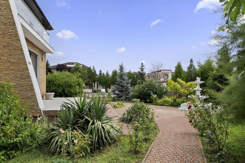 Vila clasică cu piscină și teren generos, într-un cadru verde, zona Băneasa - 15