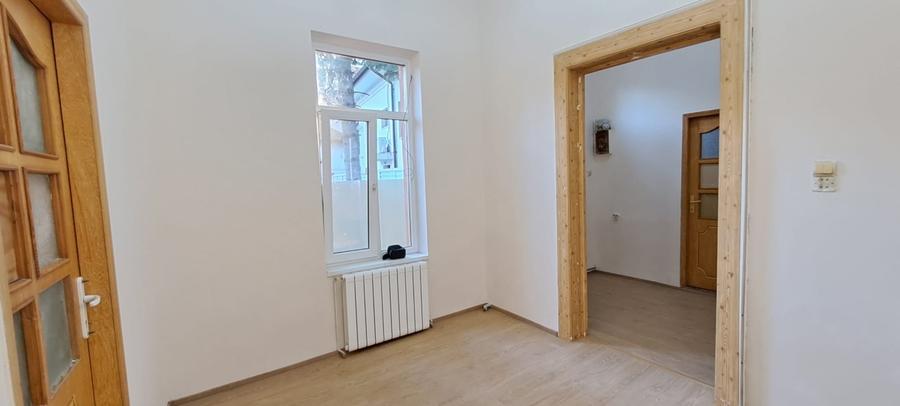 TINERETULUI (metrou) - DIMITRIE CANTEMIR, casa 2 camere, curte proprie - 6