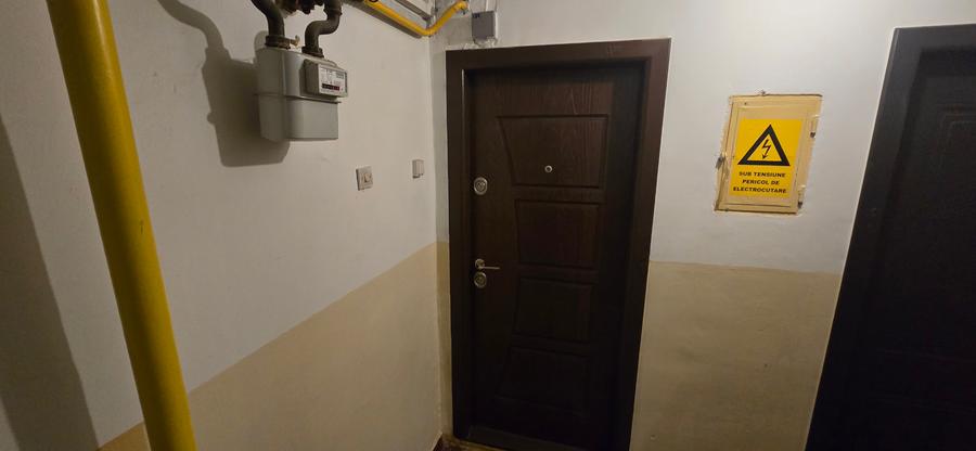 2 camere de vanzare , etajul 2, Focsani - 20