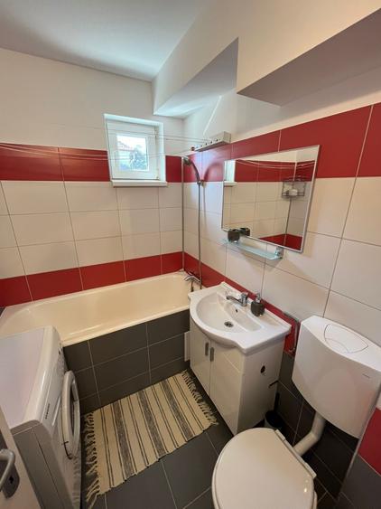 Apartament de închiriat, 3 camere, 65 mp, Central zona Parcul Central - 9