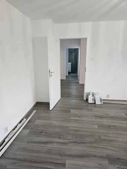 Apartament de vanzare - 3