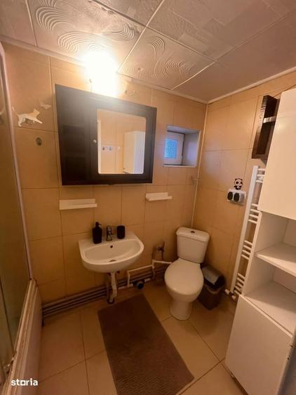Apartament cu 2 camere, etaj 1, la casa - zona centrala - 2