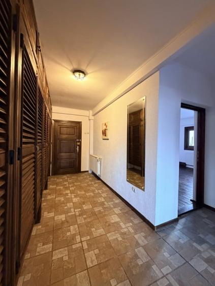 Refugiu Exclusivist Prahova Casa cu 5.2 ha, Panoramă Pârâu și Potențial Turistic - 25