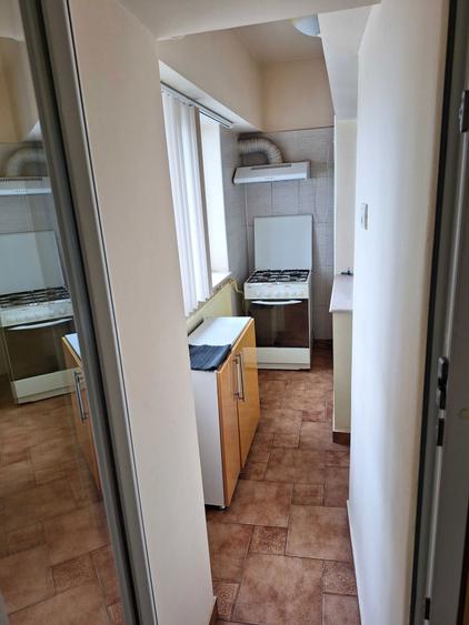 Ofer spre inchiriere apartament 3 camere si loc parcare in cartier Tomis 2, Constanta - 5