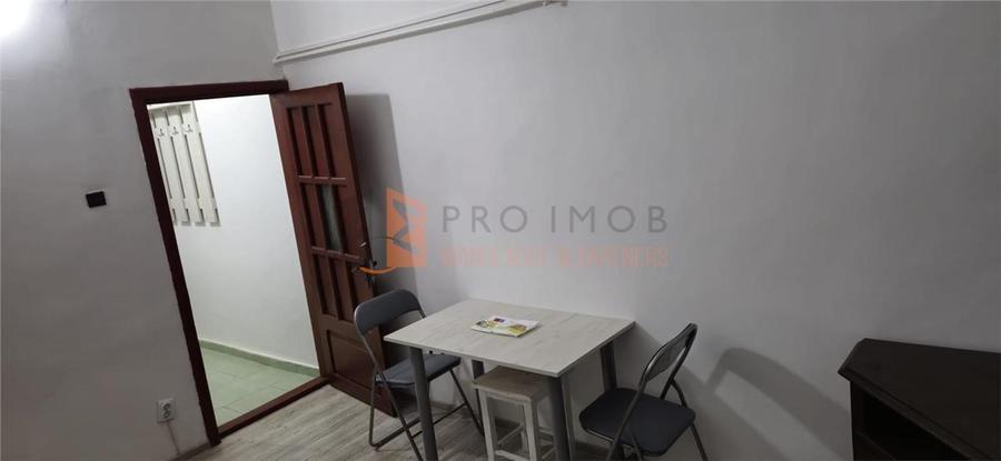 Garsoniera decomandata zona Brosteni - 5