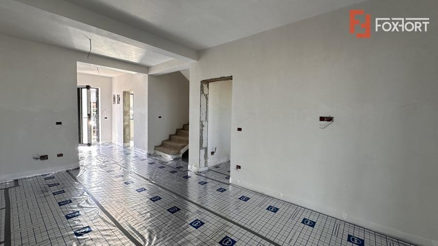 Duplex cu 5 camere, 125 mp utili, zona Mosnita Veche - 1