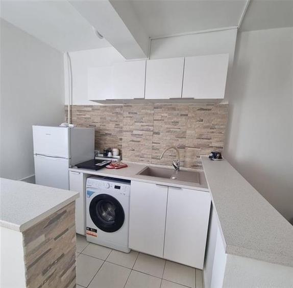 Garsoniera, Gara de Nord, - 2