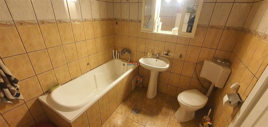 Casă individuală cu 4 camere 839 mp teren zona Moților - 11