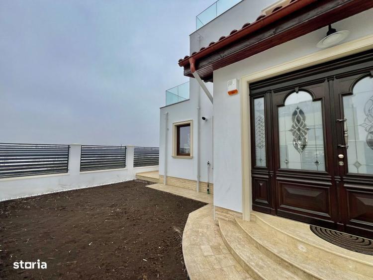 Vila cu Arhitectura Moderna - Vedere la Lac - 5