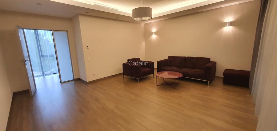 Apartament cu 3 camere decomandat, mobilat în Primăverii Apartament cu 3 camere decomandat, mobilat în Primăverii