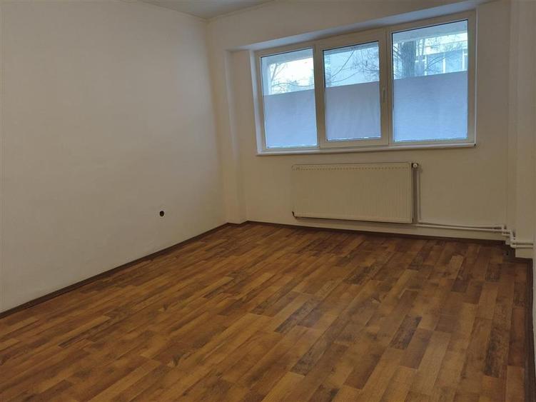 Ap. 2 cam Vidin, conf 1, decomandat, renovat, Liber - 1