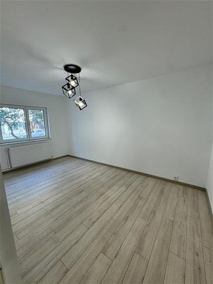 Apartament 2 camere, decomandat, zona Grivitei, Brasov - 5