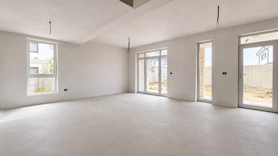 Duplex cu 5 camere cu Teren 250 Mp în Moșnița Nouă