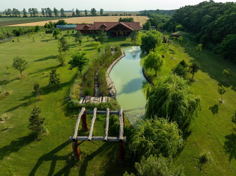 Proprietate Spectaculoasa - Sanctuar de liniste - Teren 4.7Ha - 1.000 MP - 0% - 4