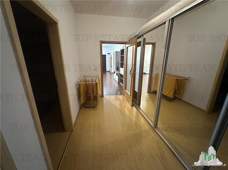 Apartament 3 camere de vanzare in zona  Doi Cocosi - 3