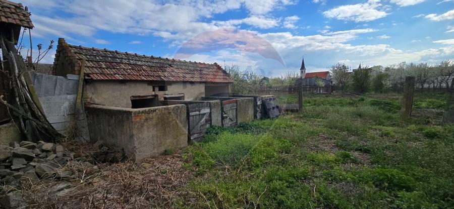 Casă cu potențial, aproape de centru – Socodor, jud. Arad - 23