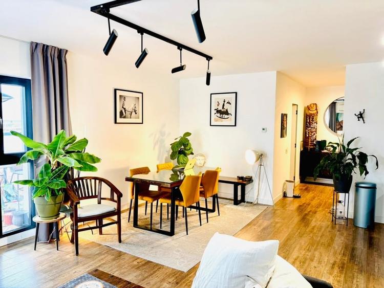 3 CAMERE | PARCULUI 20 | PAJURA | 1 MAI | EXPOZITIEI | CASA PRESEI | - 1