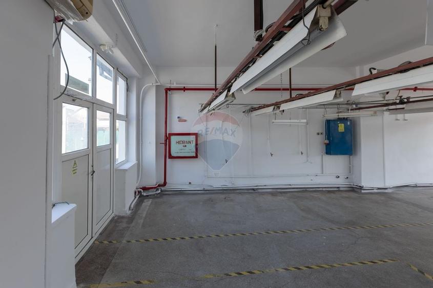Spatiu comercial de 944 mp de inchiriat, zona Serbanesti - 9