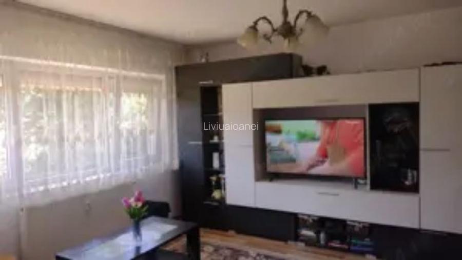 Proprietar vând apartament decomandat parter, strada Divizia 9 Cavalerie Nr. 2, cu 2 camere, LIPOVEI Proprietar vând apartament decomandat parter, strada Divizia 9 Cavalerie Nr. 2, cu 2 camere, LIPOVEI