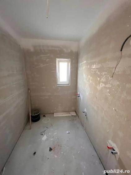 Ap de vanzare cu 2 camere ?i gradina nou finisat in Flore?ti zona Tau?iului parcare - 1