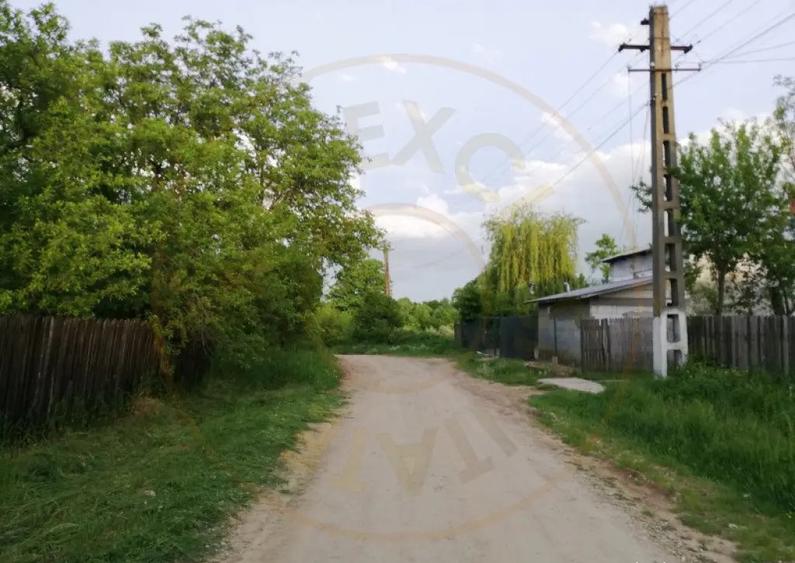 Teren 2000 mp intravilan Smeura-Mosoaia. Comision 0% - 1