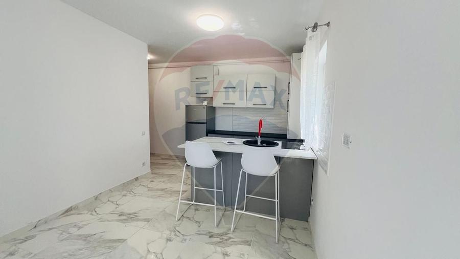 Garsoniera cu curte în bloc nou - Pet Friendly - 3