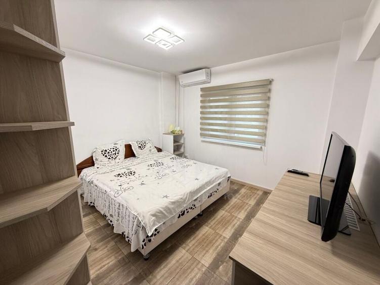 APARTAMENT 4 CAMERE, // ZONA REPUBLICII - 6