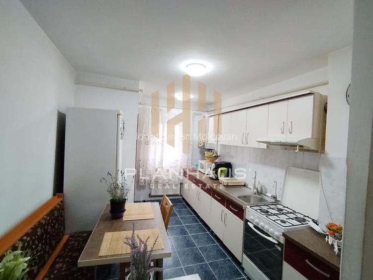 Apartament 4 camere , zona Moldovei,Republicii Apartament 4 camere , zona Moldovei,Republicii