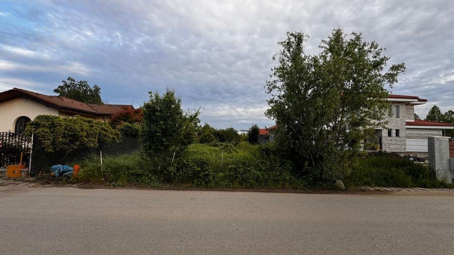 TEREN INTRAVILAN CORBEANCA / 1880MP/ LAGUNA ALBASTRA - 1