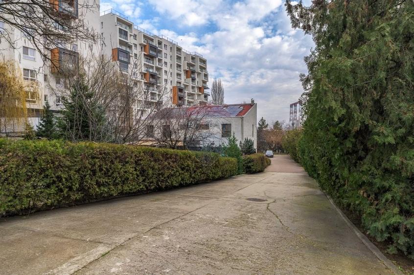 Vila eleganta, spatii generoase, finisaje premium, piscina, 3000mp - 39