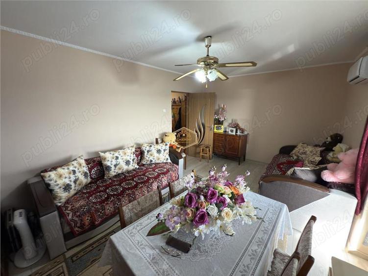 Apartament cu 2 camere decomandat | Micro 17 - 1