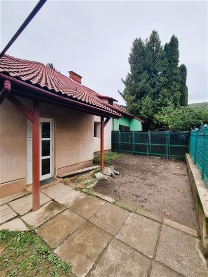 Spatiu Multifunctional, Pretabil birouri, servicii, cabinete. Zona Noua - 2