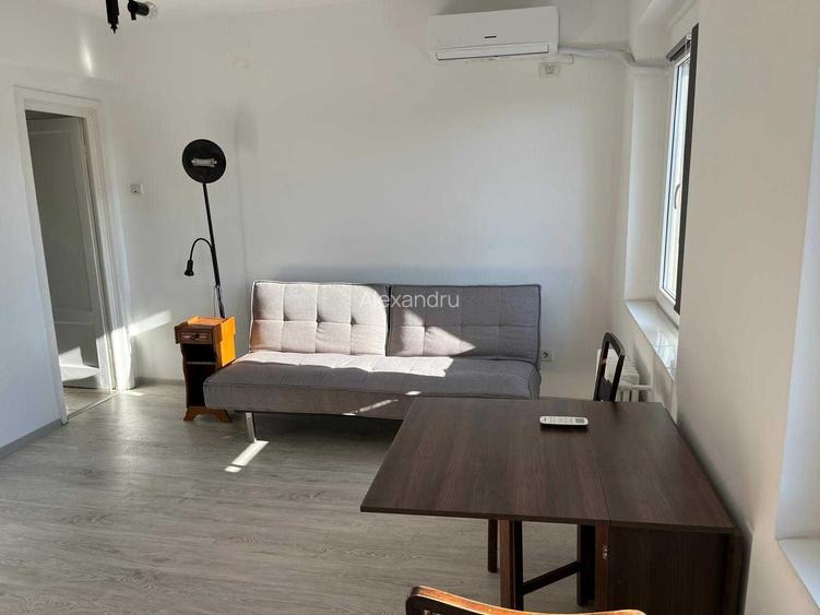 Garsoniera de inchiriat Gara de nord