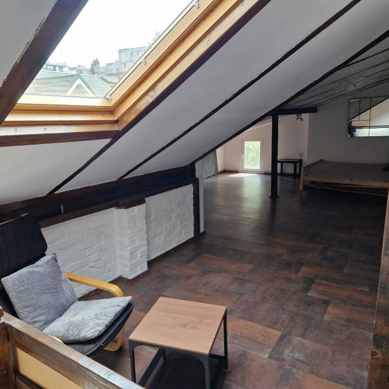 Proprietar,inchiriez ap 3 camere(configurabil)situat in imobil cu 2 ap, curte proprie,Romexpo Expozitiei Mihalache 1 Mai.Acces metrou si transp public - 2