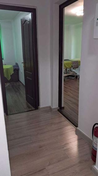 Inchiriez spatiu birou/comercial in Centrul Vechi - 2
