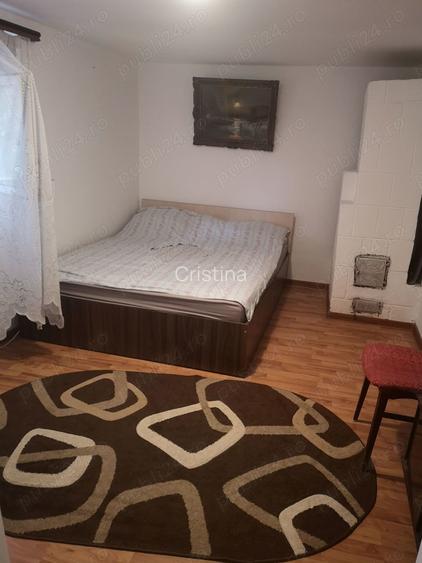 Teren cu casa de vanzare Teren cu casa de vanzare