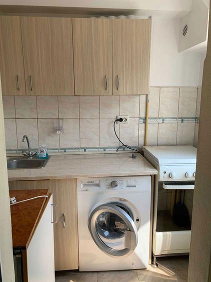 Inchiriez garsoniera bloc de apartamente Micro XIV - 4