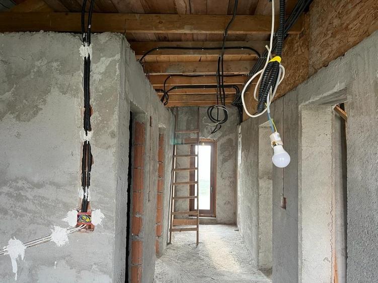 Vand casa individuala cu etaj - 11