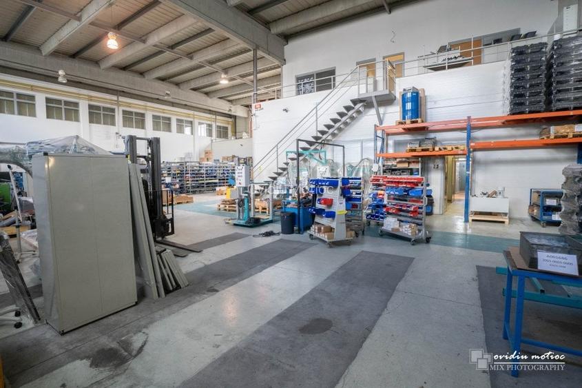 Hala productie si birouri Hala productie si birouri