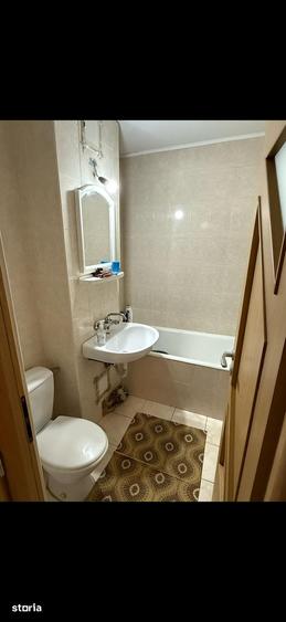 Apartament cu 2 camere decomandat în Exterior Vest