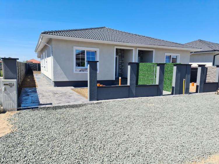 SAG,,2 case de vanzare,duplex - 2