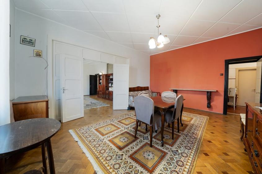 Reședință 173mp*Etaj 2/2 in vilă interbelică*5 camere-3 bai*Credit ipotecar - 5