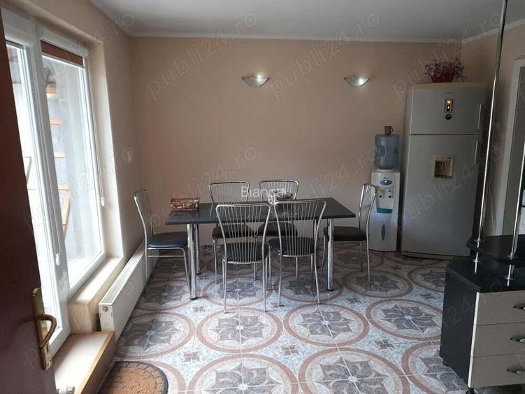 O resedinta spatioasa cu 2375mp de teren si hala de productie in suprafata de 800mp