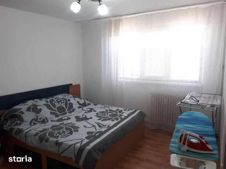 Apartament 2 camere Piata Centrala et1/4 pret 60 000 euro - 4