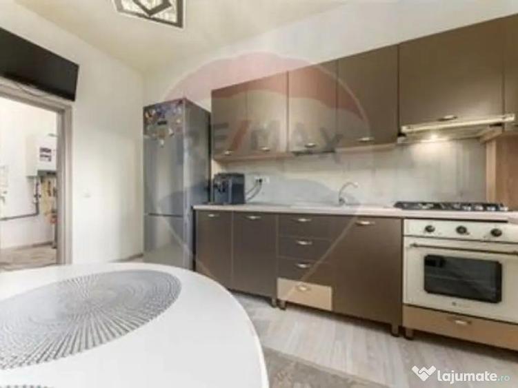 VANZARE Casa Duplex cu 4 camere Voluntari - 2