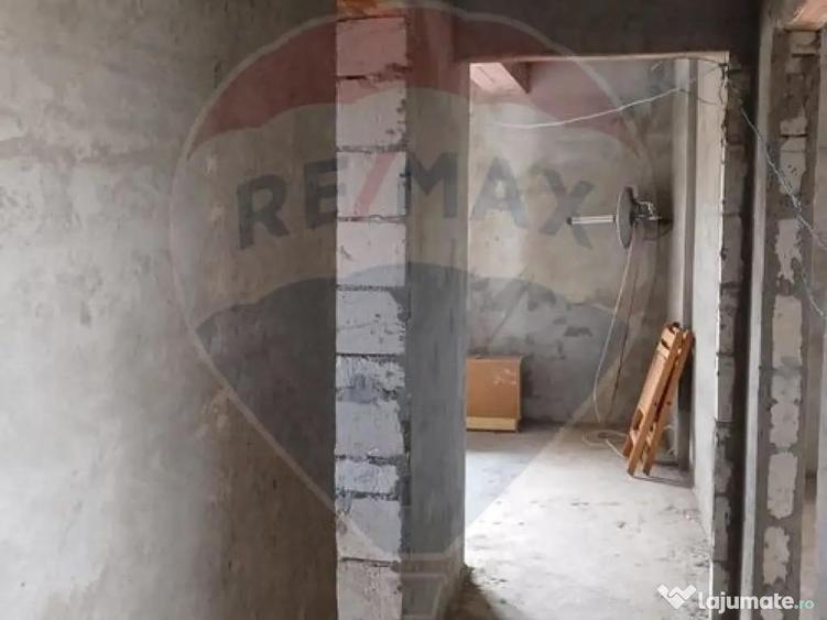 Vanzare Casa / Vila 5 camere Saftica Primarie - 7