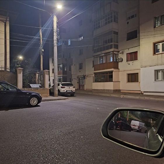 Vand apartament, 2 camere , etaj 2 - 4