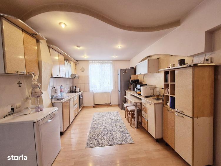 Apartament cu 4 camere, boxa si loc de parcare, Precista - 6